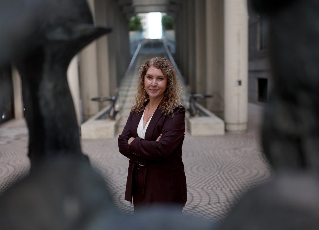 ¿Están excesivamente reguladas las empresas de California? Investigador compara las reglas de los estados