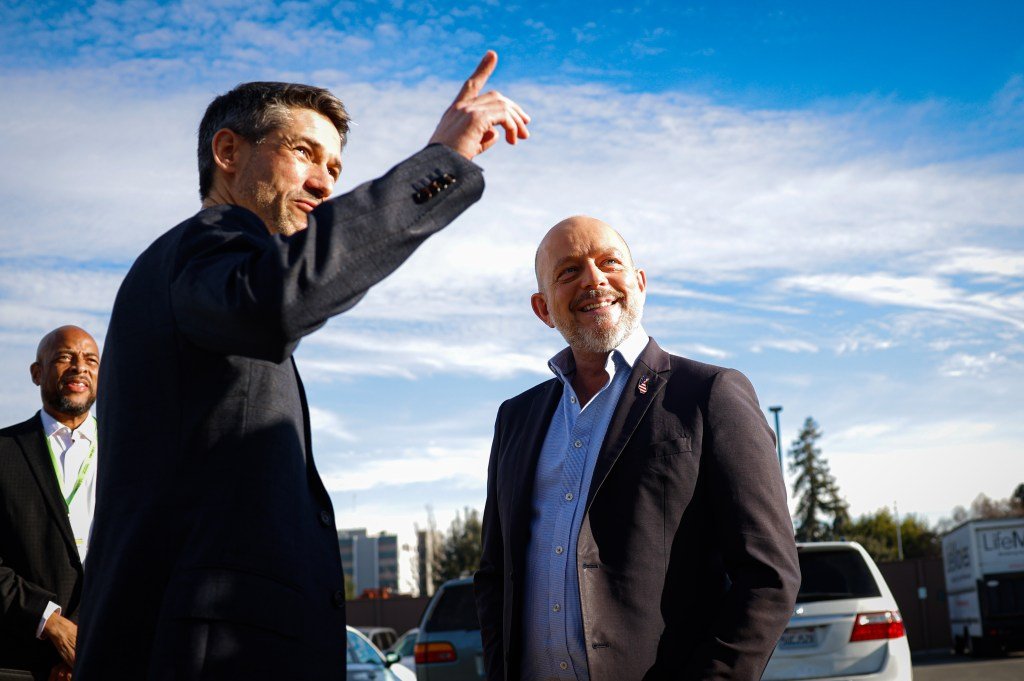 ¿Han disuadido los problemas existenciales del estado a posibles candidatos a gobernador?