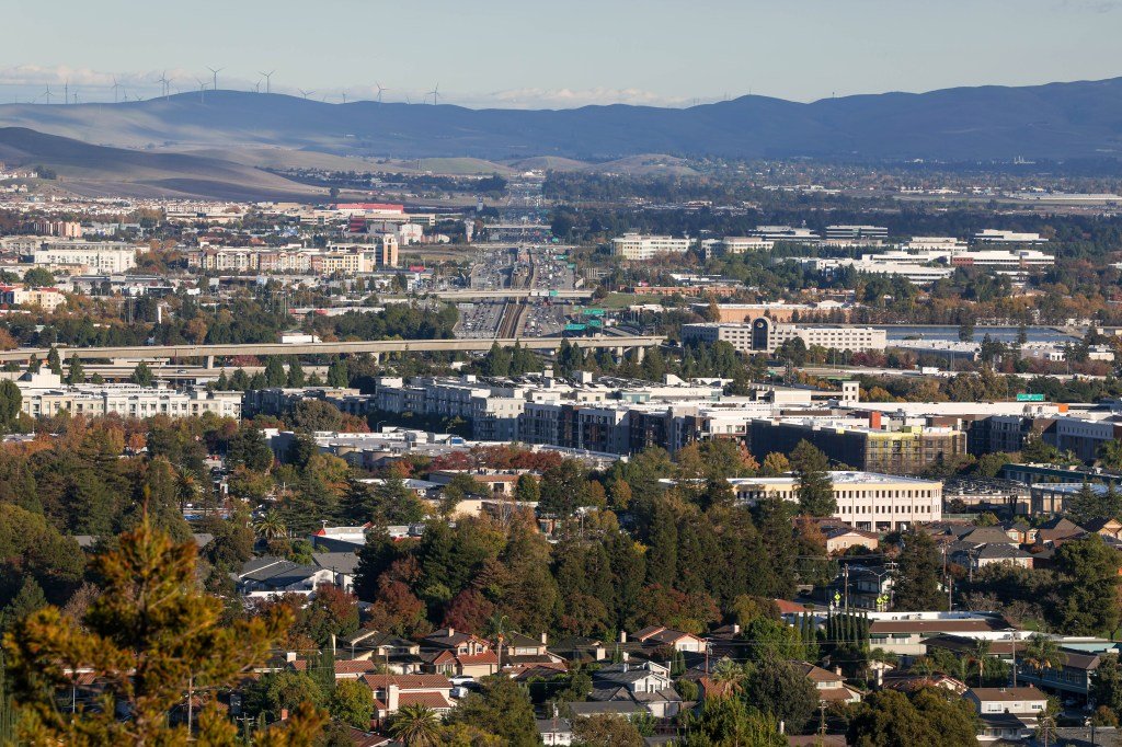 La carrera para suceder a Eric Swalwell está abierta. Aquí está quién corre