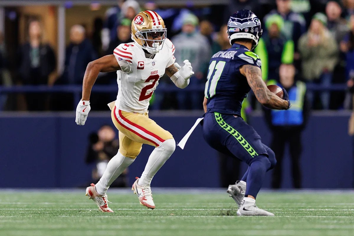49ers DB Deommodore Lenoir es multado por la NFL por darle un cabezazo al WR de los Seahawks, Jaxon Smith-Njigba, durante un juego de la ronda divisional