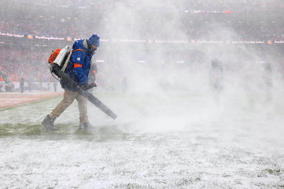 Campeonato de la AFC: Las 10 mejores fotos de la nevada victoria de los Patriots sobre los Broncos y su viaje al Super Bowl