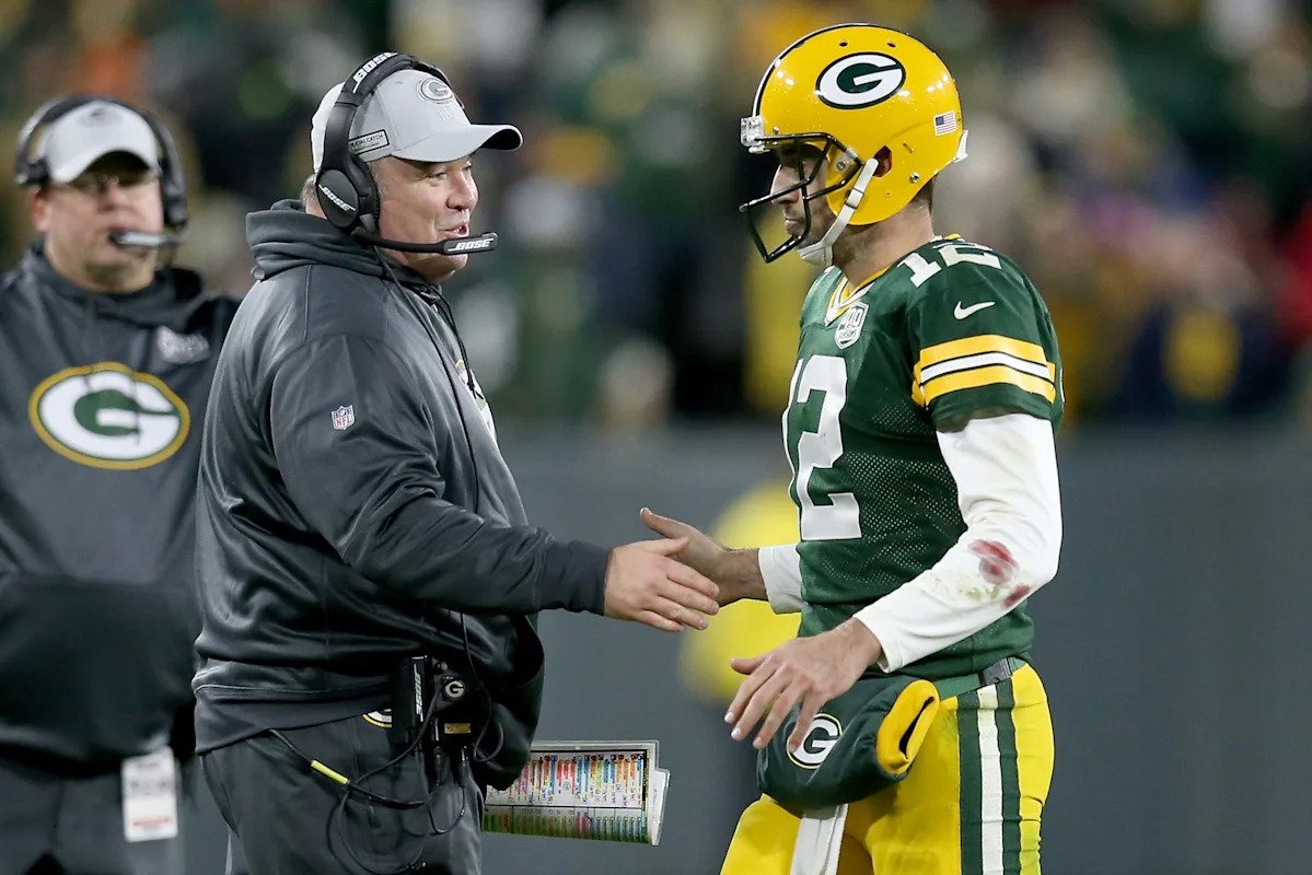 Según los informes, el fichaje de Steelers HC Mike McCarthy no fue un intento de atraer al QB Aaron Rodgers de regreso al equipo para otra temporada.