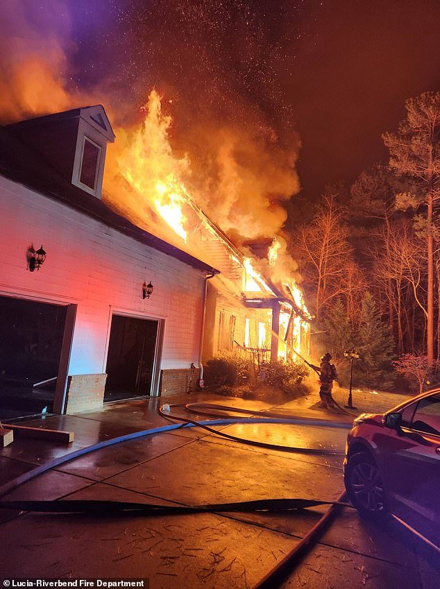 La causa del incendio de la casa que mató al padre de la estrella de NASCAR Denny Hamlin se revela mientras la investigación finalmente concluye.