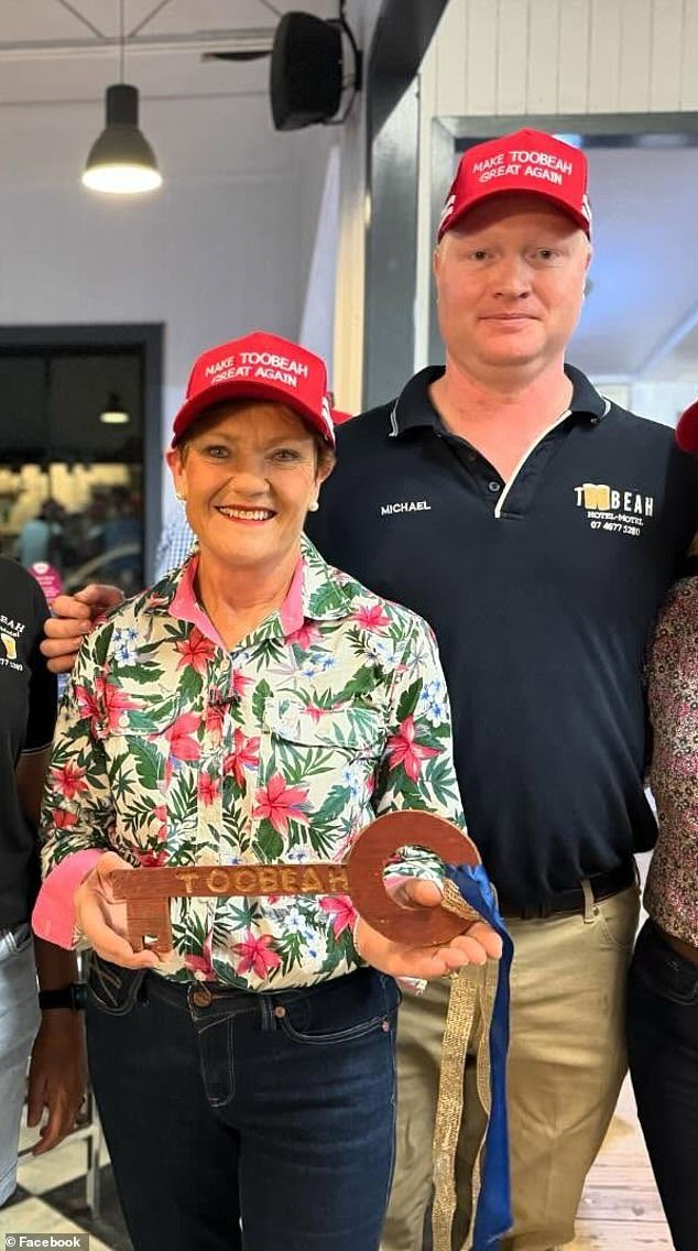 Un pequeño pub de una ciudad de Queensland se enfrenta a la ruina después de una amarga disputa con un grupo indígena por una “herencia equivocada”: el jefe del bar admite que tiene que venderse por una fea disputa por el título nativo “nazi”