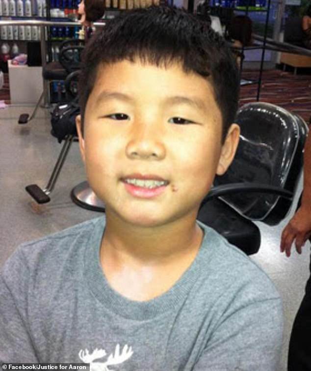 Un hombre se enfrenta a la pena de muerte cuando se declara culpable de asesinar a un niño de 10 años en un salón de uñas de Miami.