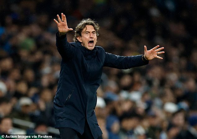 El espíritu del Tottenham brilló en la adversidad mientras luchaban por empatar 2-2 con el Man City: hay signos de mejora y una estrella estará en el radar de Thomas Tuchel, escribe MATT BARLOW