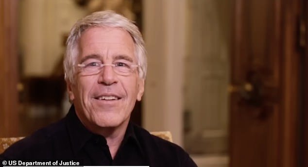 El pedófilo Jeffrey Epstein se describe a sí mismo como un delincuente sexual de “nivel uno” y se le pregunta si es “el mismísimo diablo” en una entrevista en vídeo revelada recientemente.