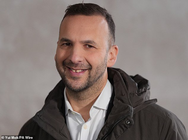 El líder del Partido Verde, Zack Polanski, dice que Gran Bretaña debería abandonar la OTAN y formar una alianza militar con la UE y MÉXICO.