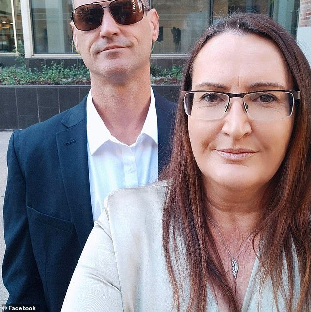 Mujer australiana está en prisión tras supuestamente apuñalar a su marido porque no ayudaba con las tareas del hogar: ‘Perezosa’