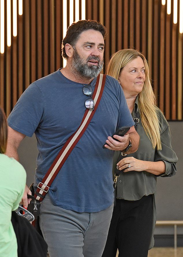 Nicky Brownless ofrece una actualización sobre su boda con Garry Lyon, y la pareja se casará este año