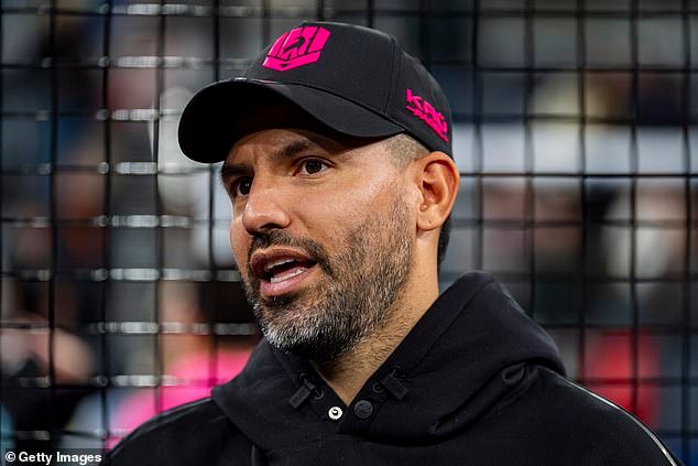 El equipo de pádel de Andy Murray y Anthony Joshua derrotó al equipo de la ex leyenda del Manchester City Sergio Agüero en la final de la Copa Hexagon en Madrid