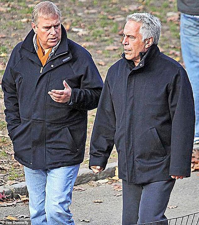 El representante comercial de Gran Bretaña, Andrew, y Jeffrey Epstein planearon formas de eludir las reglas de inversión en medio de un plan “sospechoso” de 6 millones de dólares para que Sarah Ferguson, endeudada, vendiera petróleo nigeriano a China.