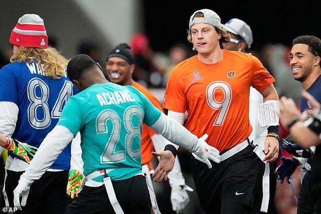 Las estrellas de la NFL deberían estar “avergonzadas” por el Pro Bowl, afirman fanáticos enojados que lo llaman “invisible” y quieren que se elimine