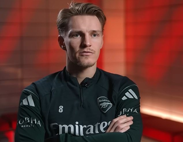 Martin Odegaard admite que los aficionados del Arsenal están transfiriendo sus “nervios” a los jugadores, después de que Roy Keane los acusara de crear una atmósfera nerviosa