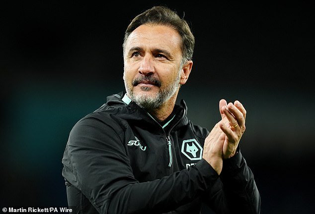 Vitor Pereira llega a un acuerdo para convertirse en el CUARTO entrenador de la temporada de Nottingham Forest, ya que el exjefe de los Wolves tiene la tarea de guiar al equipo de Evangelos Marinakis hacia un lugar seguro.