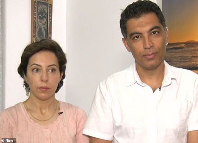 Una pareja recibió una multa de 6.000 dólares después de que ladrones enmascarados irrumpieran en su casa y robaran el coche de la familia.