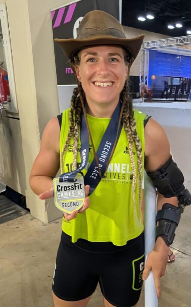 Una soldado que ganó el oro como paraatleta podría ser encarcelada por mentir sobre su discapacidad en una reclamación de compensación de £1,7 millones tras caerse de un caballo.