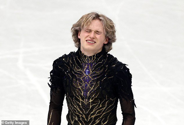 La emotiva estrella del skate estadounidense ‘Quad God’, Ilia Malinin, revela la causa de su colapso de pesadilla en los Juegos Olímpicos de Invierno