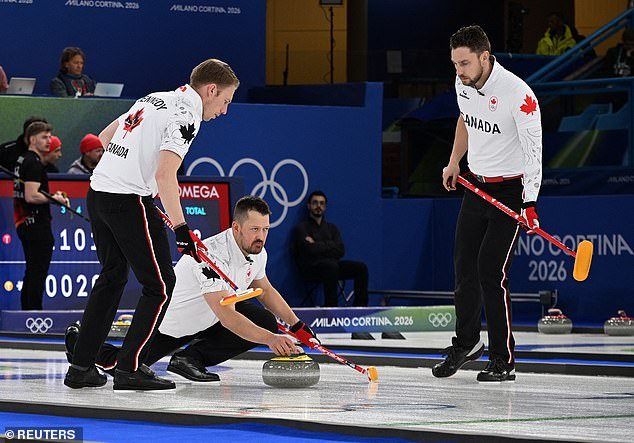 El equipo canadiense de curling es acusado de hacer trampa OTRA VEZ en los Juegos Olímpicos de Invierno mientras continúa el drama del doble toque