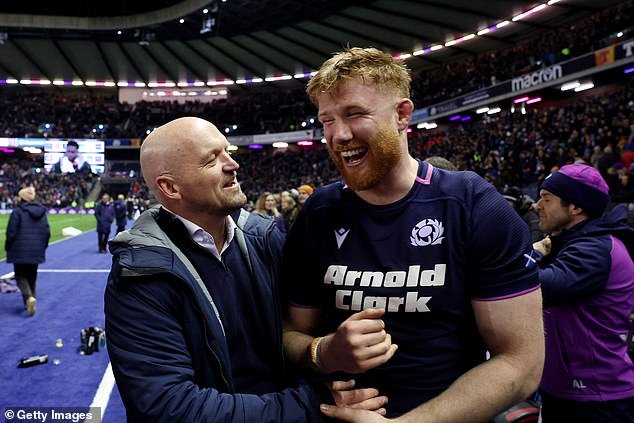 “Ahora derrotemos a Gales en Cardiff… y demostremos que somos capaces de ganar el título del Seis Naciones”, dijo el entrenador de Escocia, Gregor Townsend.