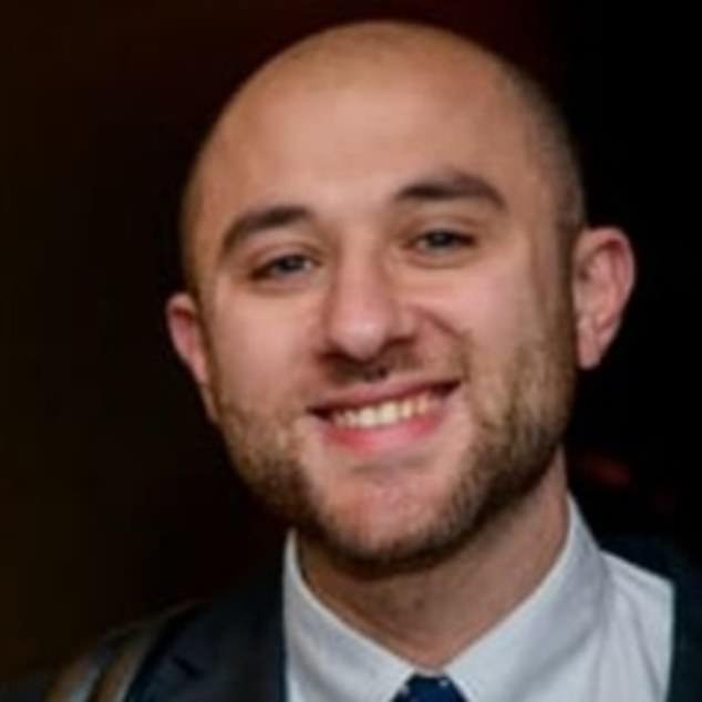 Los activistas sindicales “pagaron £36.000 para que una empresa de relaciones públicas investigara los antecedentes de la investigación de los periodistas del Sunday Times sobre donaciones secretas”.