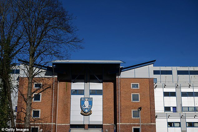 Un fanático de Sheffield Wednesday se mordió la oreja y necesita puntos después del choque de fanáticos antes del juego de Millwall: INSIDE SPORT