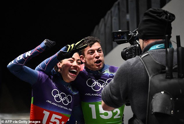 ¡El súper domingo del equipo GB! Gran Bretaña gana OTRA medalla de oro cuando la estrella esqueleto Matt Weston vuelve a encabezar el podio en un día histórico en los Juegos Olímpicos de Invierno.