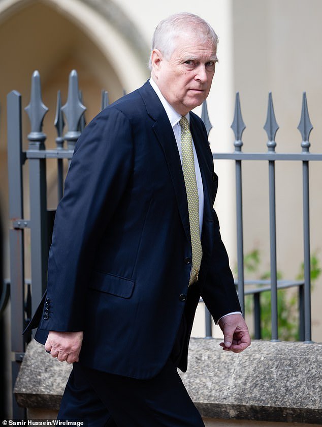 ¿A qué espera la policía? Crecen los pedidos de una investigación criminal sobre Andrew a medida que nuevas acusaciones “muestran que está claro que abusó de su posición”