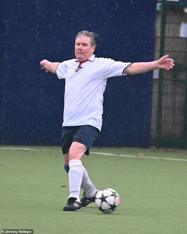 Los asistentes huyen del declive del cargo de primer ministro de Starmer: Jonathan Powell ‘rechaza el puesto de jefe de gabinete’ y ‘renunciará este año’ en medio del éxodo del número 10