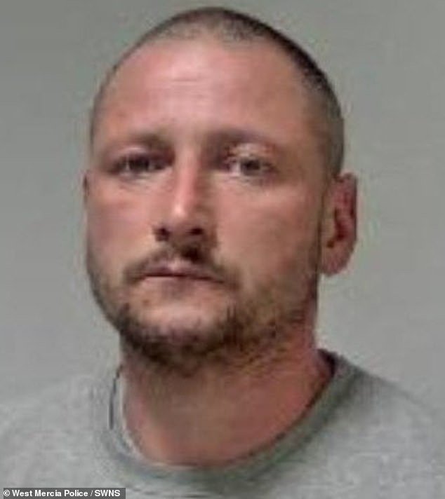 El conductor ebrio imprudente de 37 años se graba conduciendo a 130 km/h antes de matar a su amigo en un accidente de BMW; se enfrenta a más de 10 años de prisión