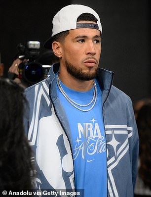 La estrella de la NBA Devin Booker reaviva la controversia con Bad Bunny por su show en el Super Bowl luego de que ambos salieran con Kendall Jenner