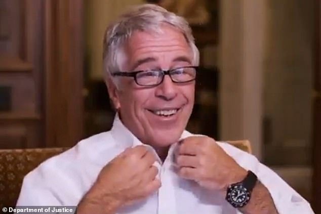 Steve Bannon rompe el silencio mientras los textos de Epstein revelan la sorprendente traición de Trump