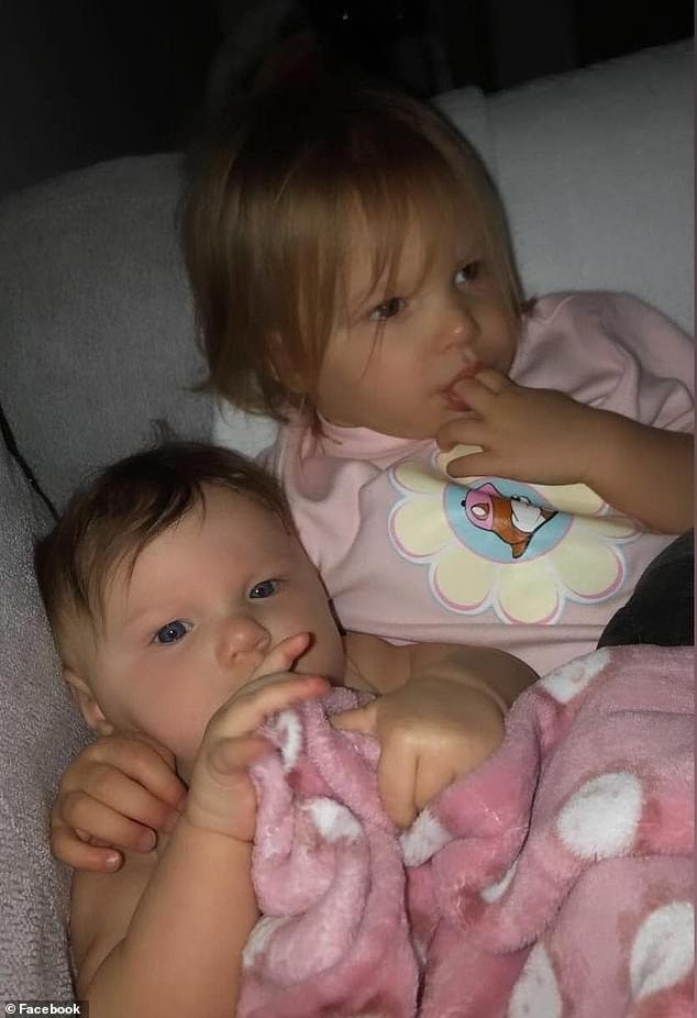 Las hermanitas 2 y 3 son consideradas los “angelitos más lindos” después de que se colaron en la piscina del patio trasero y se ahogaron mientras la familia dormía.