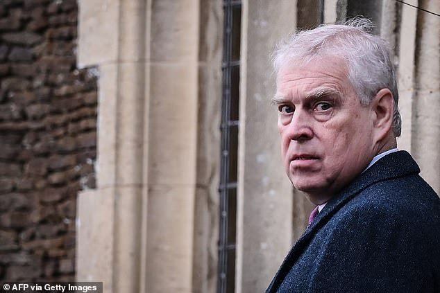 La cobertura de la BBC de los Juegos Olímpicos de Invierno se ve interrumpida por el arresto de Andrew Mountbatten-Windsor.