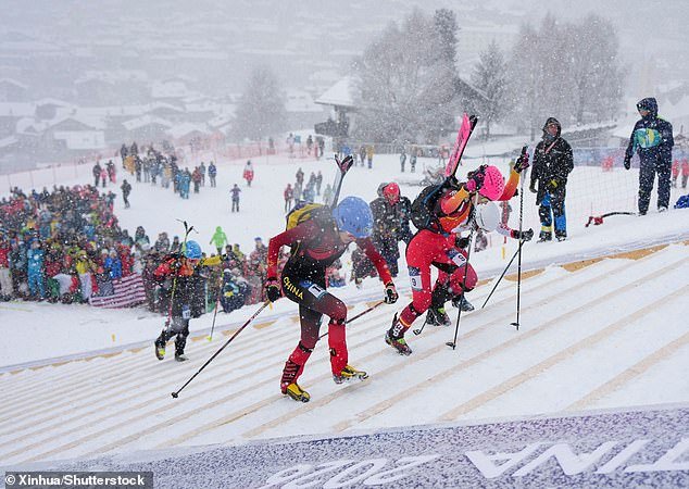 Los fanáticos de los Juegos Olímpicos de Invierno se vuelven locos cuando el nuevo deporte “brutal” hace su debut en Milán