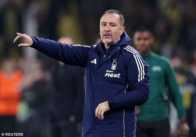 El comienzo perfecto de Vitor Pereira: el nuevo entrenador del Nottingham Forest libera a las estrellas de las cadenas de Sean Dyche mientras desmantelan al Fenerbahce para generar esperanzas de que su caótica temporada pueda terminar con un lugar en la Liga de Campeones