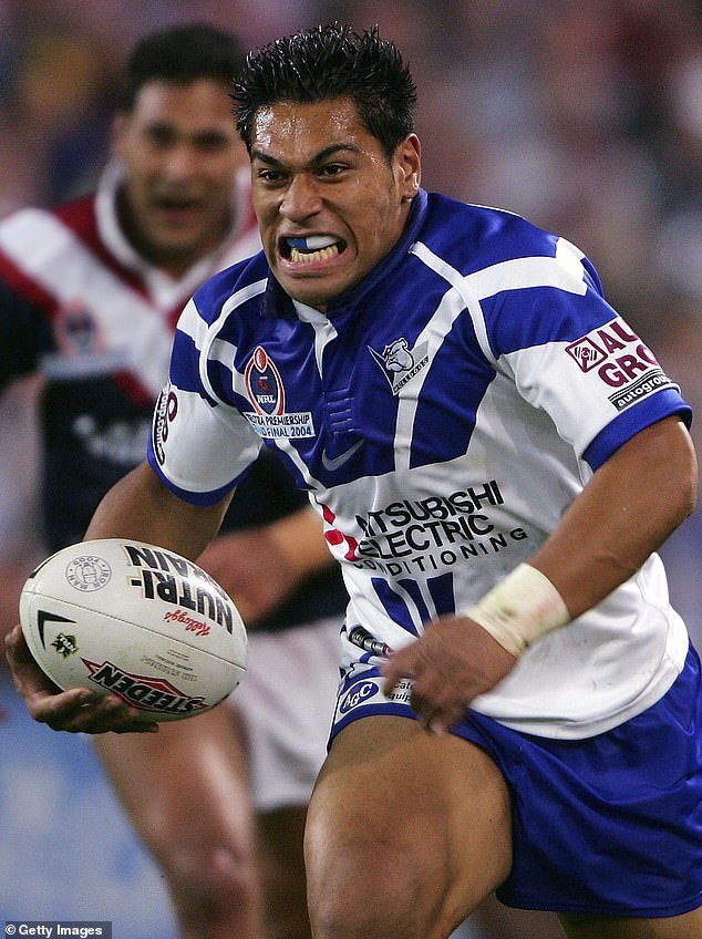 Actualización explosiva después de que una estrella de la NRL recibiera un disparo y luchara por su vida en Sydney, a medida que surgen nuevos detalles y la policía realiza arrestos.