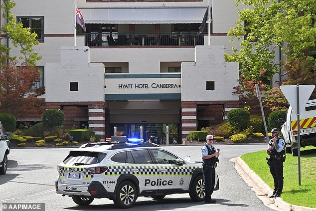Actualización importante después de que se arrojara un “dispositivo incendiario detonado” en el Hyatt Hotel Canberra durante una delegación de defensa