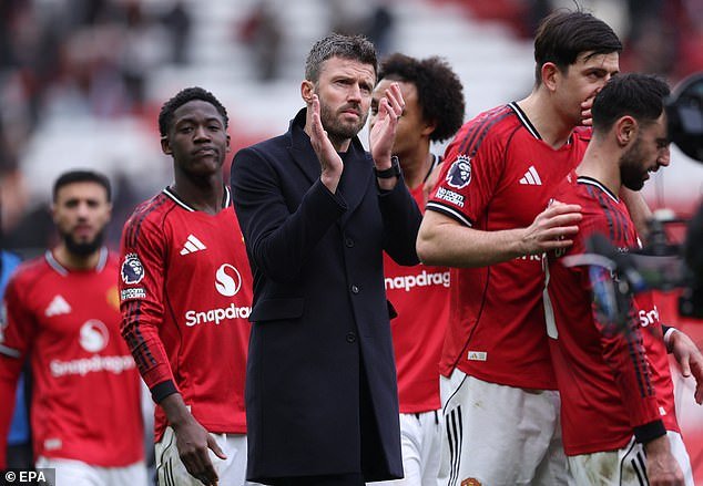 El entrenador interino del Man United, Michael Carrick, pide al club que ponga fin al exilio en la Liga de Campeones y revela cuándo habló por última vez con Sir Jim Ratcliffe.