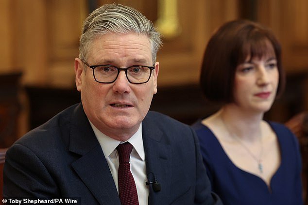 Los sindicatos planean construir 1,5 millones de nuevas viviendas afectadas por la escasez de andamios