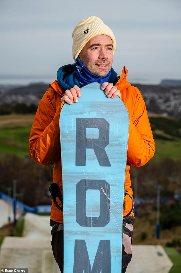 El snowboarder Davy Zyw hará historia al convertirse en el primer hombre con MND en competir en los Juegos Paralímpicos de Invierno tras ser seleccionado por el equipo GB.
