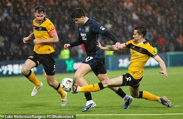 La carrera por el título de la Premiership escocesa está demasiado reñida, pero una cosa es segura: quien pierda culpará a los árbitros