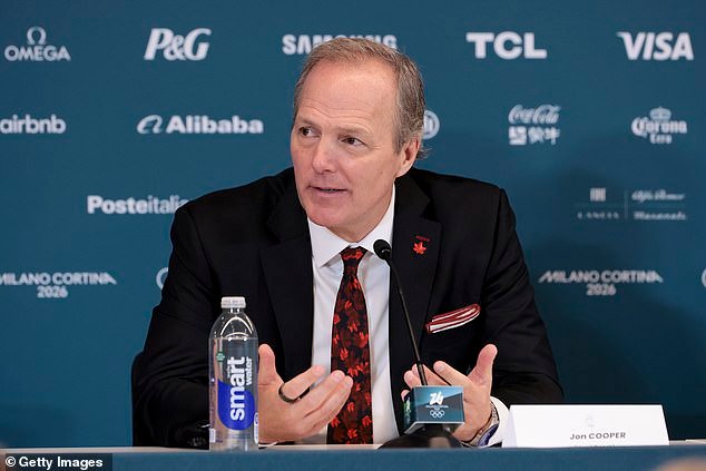 El entrenador de hockey de Salty Canada lo llamó “pobre perdedor” después de pasar al ataque tras perder la medalla de oro ante el equipo de EE. UU.