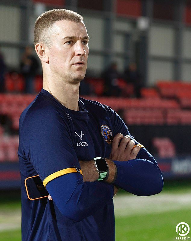 Joe Hart ha recibido por sorpresa un nuevo rol en su antiguo equipo por sólo un partido, dos años después de que descartó la posibilidad de entrenar porque “no está arraigado en él”.