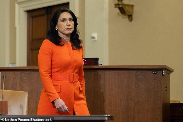 Trump bloquea denuncia secreta de un denunciante contra la principal jefa de espionaje, Tulsi Gabbard