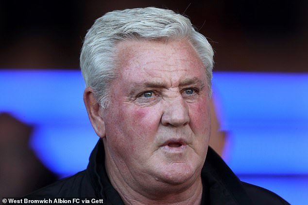 ‘Denle a Harry Maguire un nuevo contrato’: el ex capitán del Man United pide al club que recompense al defensa de Inglaterra, diciendo que injustamente lo han convertido en el ‘chivo expiatorio’ por sus errores