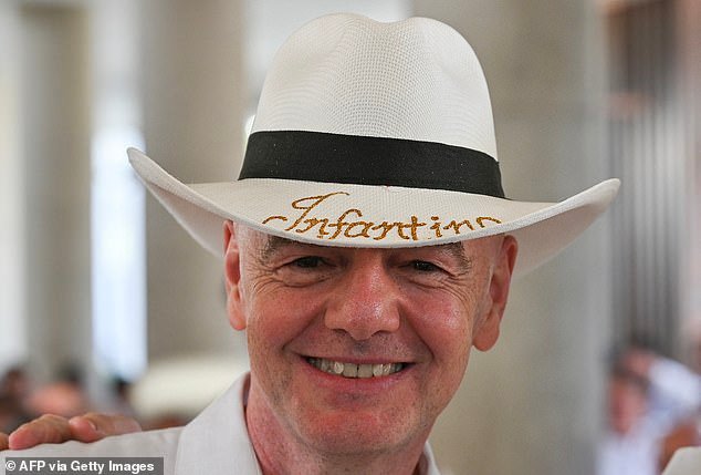 La FIFA se niega a trasladar los partidos del Mundial desde México a pesar de la violencia antimonopolio y las preocupaciones por la seguridad de los aficionados: “Todo saldrá bien”