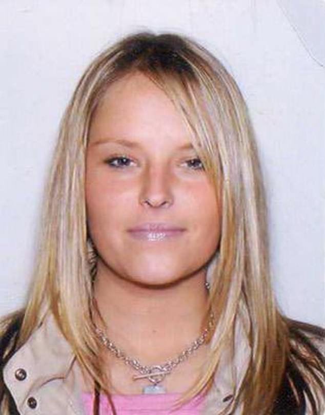 Mujer y hombre son arrestados bajo sospecha de asesinato, más de dos décadas después de que una mujer de 25 años “desapareciera del partido” en Irlanda