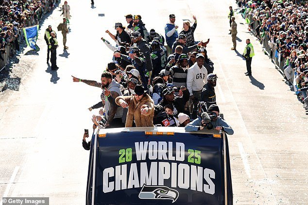 Los Seahawks, campeones del Super Bowl, revelan su postura sobre el viaje a la Casa Blanca después de la furia del hockey sobre hielo del equipo de EE. UU.