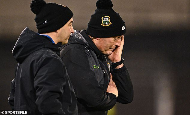 Tipperary, campeón de toda Irlanda, se está burlando de la liga, y los aficionados que acudieron bajo el viento y la lluvia al estadio Semple merecen mucho mejor: TOM RYAN